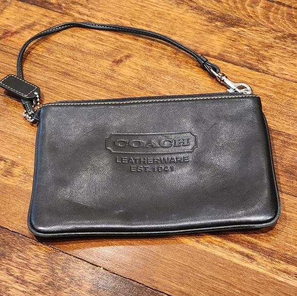 COACH Black Leather Wristlet - Excellent Condition - Picture 1 of 8